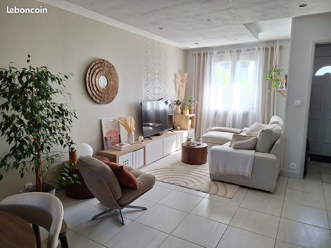 Maison 4 pièces 89 m² · à Dole · 89 m² · 910 €