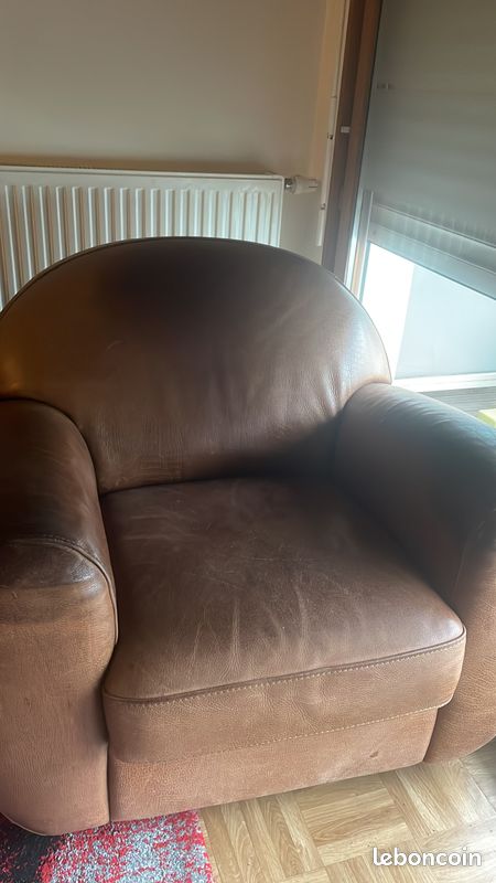Fauteuil club en cuir (image 1)