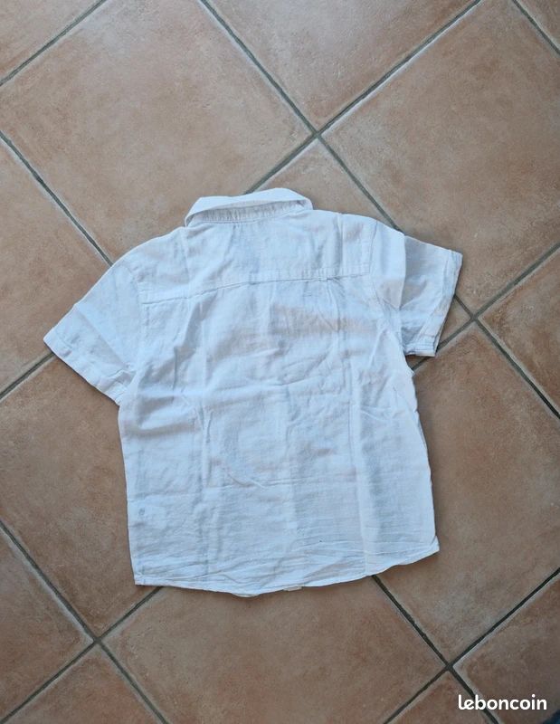 Chemise manches courtes (image 2)