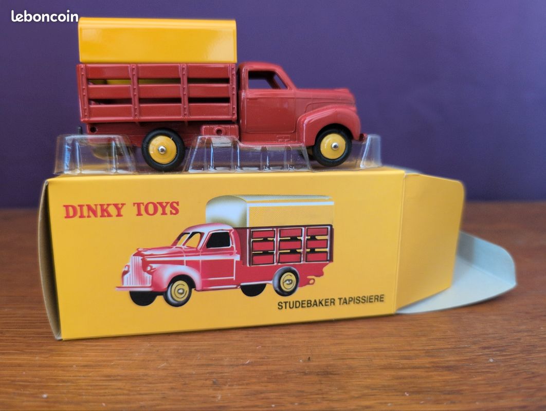 Miniature « STUDEBAKER Tapissière – Réédition DINKY TOYS