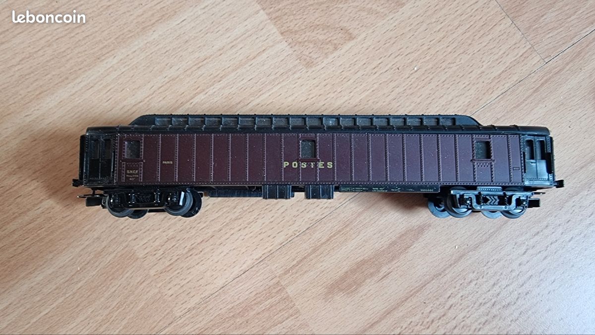 TRAIN HO POCHER Rivarossi Wagon Voyageur 235/2 Coach