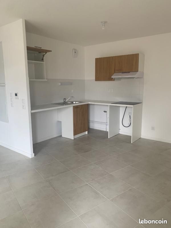Appartement 3 pièces 64 m² · à Cenon · 64 m² · 940 €/mois