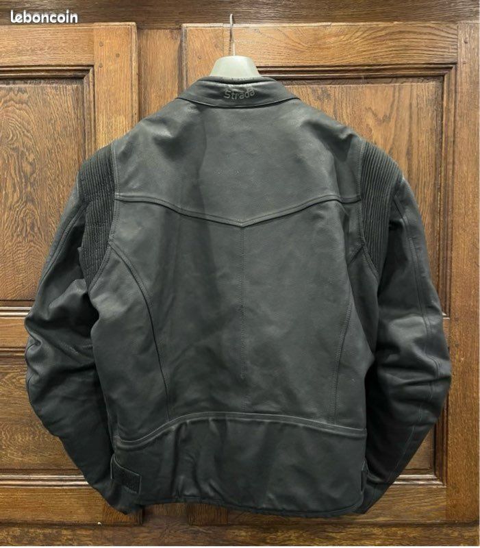 Blouson moto en cuir grande taille envoi possible Équipement moto