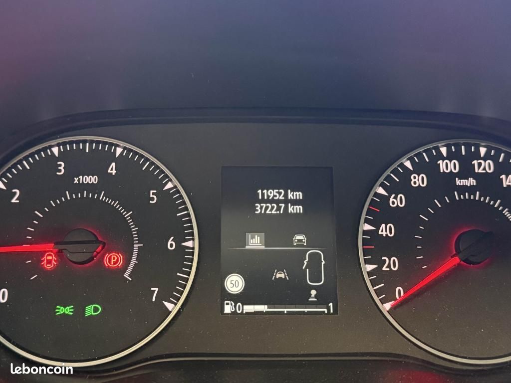 DACIA SANDERO STEPWAY 1.0 TCe 90 Expression + PACK CITY PHASE 2 (image 19)