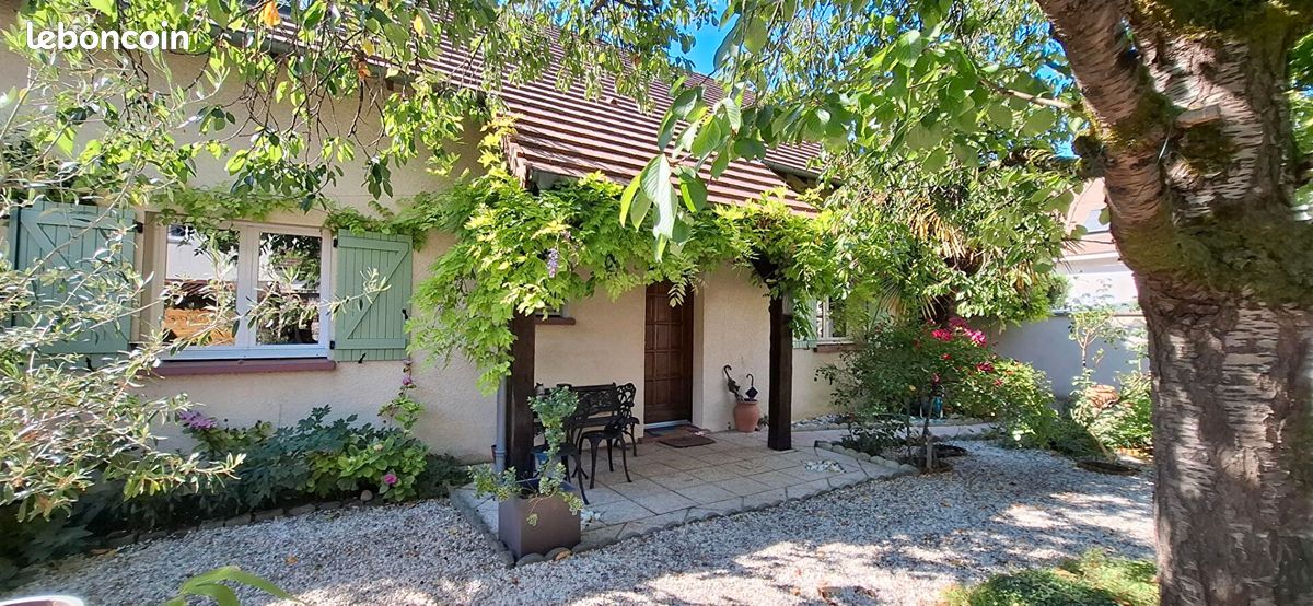 Maison 7 pièces 132 m² · à Nézel · 132 m² · 378 000 €
