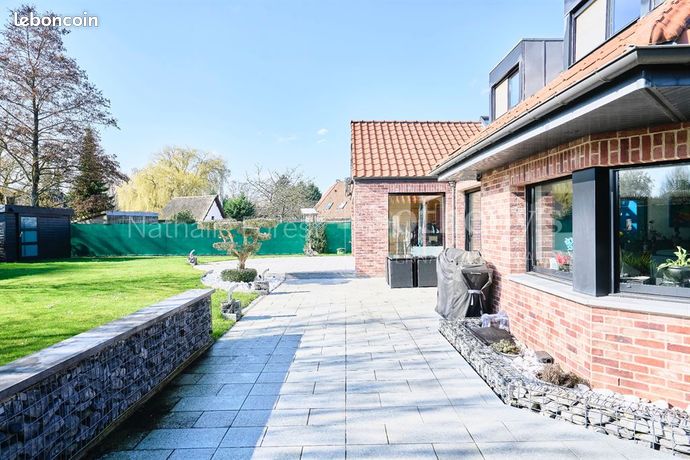 Propriété 7 pièces 312 m²