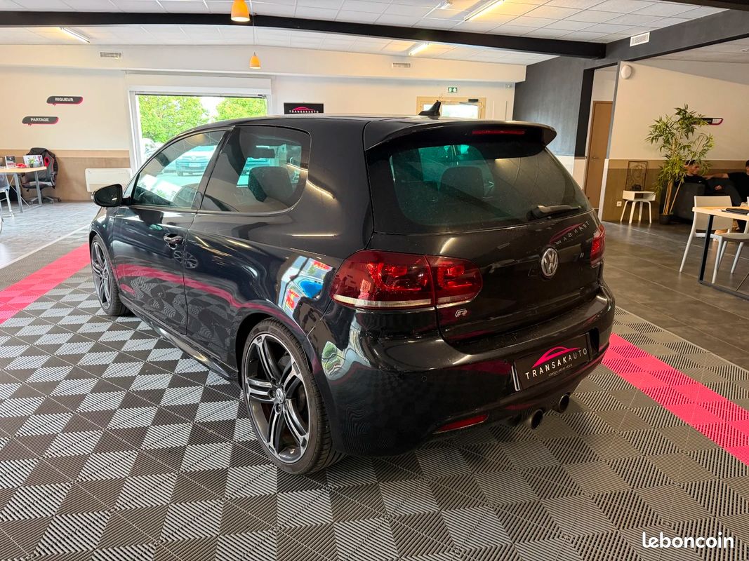 VOLKSWAGEN GOLF 2.0 TSI 270 R 4Motion DSG6 (image 3)