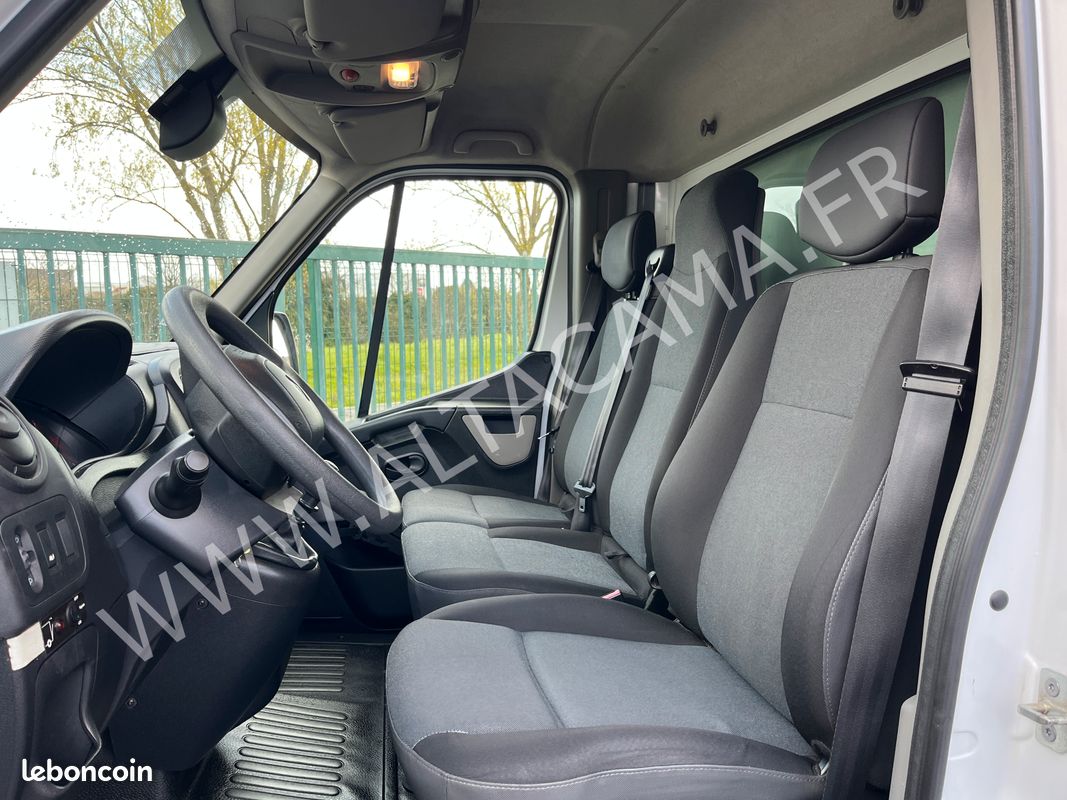 24 000 HT - RENAULT MASTER 165CV 2.3DCI FOURGON 22m3 HAYON ELEVATEUR DHOLLANDIA ROUES JUMELEES (image 5)