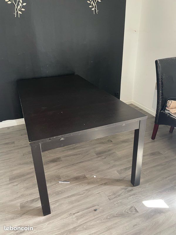 Table Salle à manger (image 1)