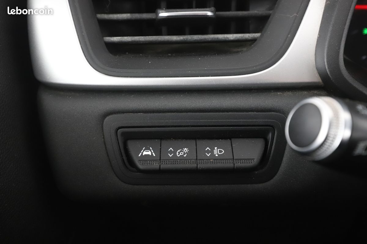 Renault Captur 1.5 Blue dCi Business 95 ch (image 26)