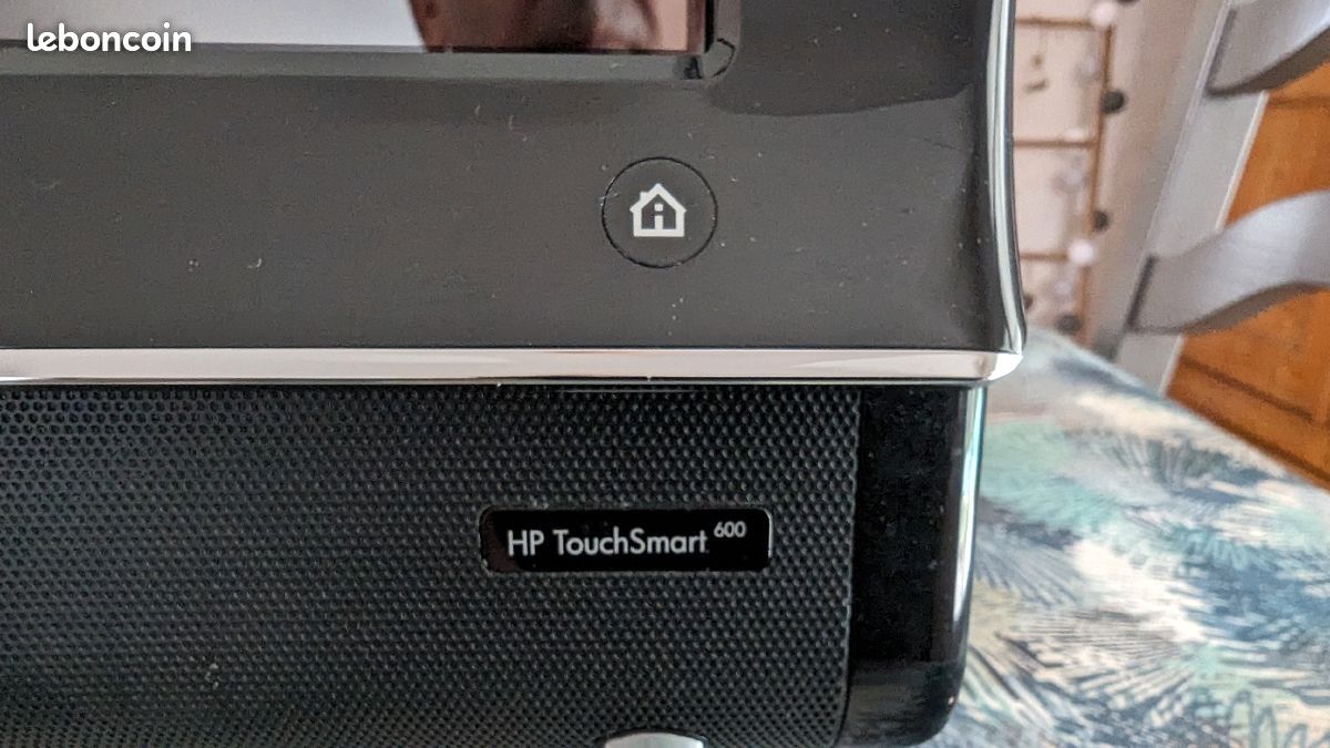PC HP touchsmart 600 tout-en-un tactile avec son clavier sans fil