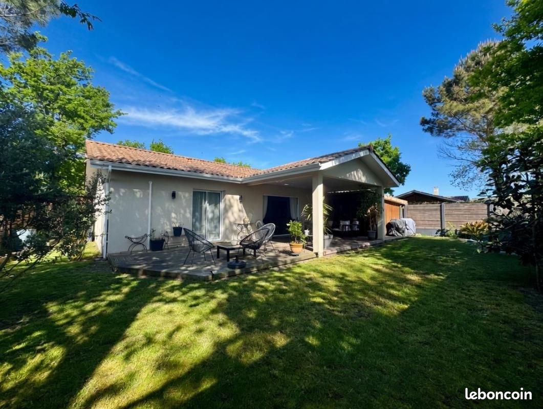 Maison 4 pièces 100 m² · à Hourtin · 100 m² · 395 000 €