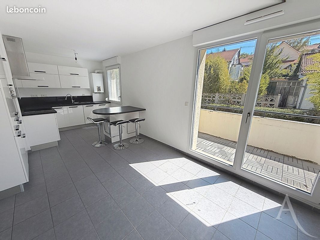 Appartement 3 pièces 61 m² · à Metz · 61 m² · 940 €