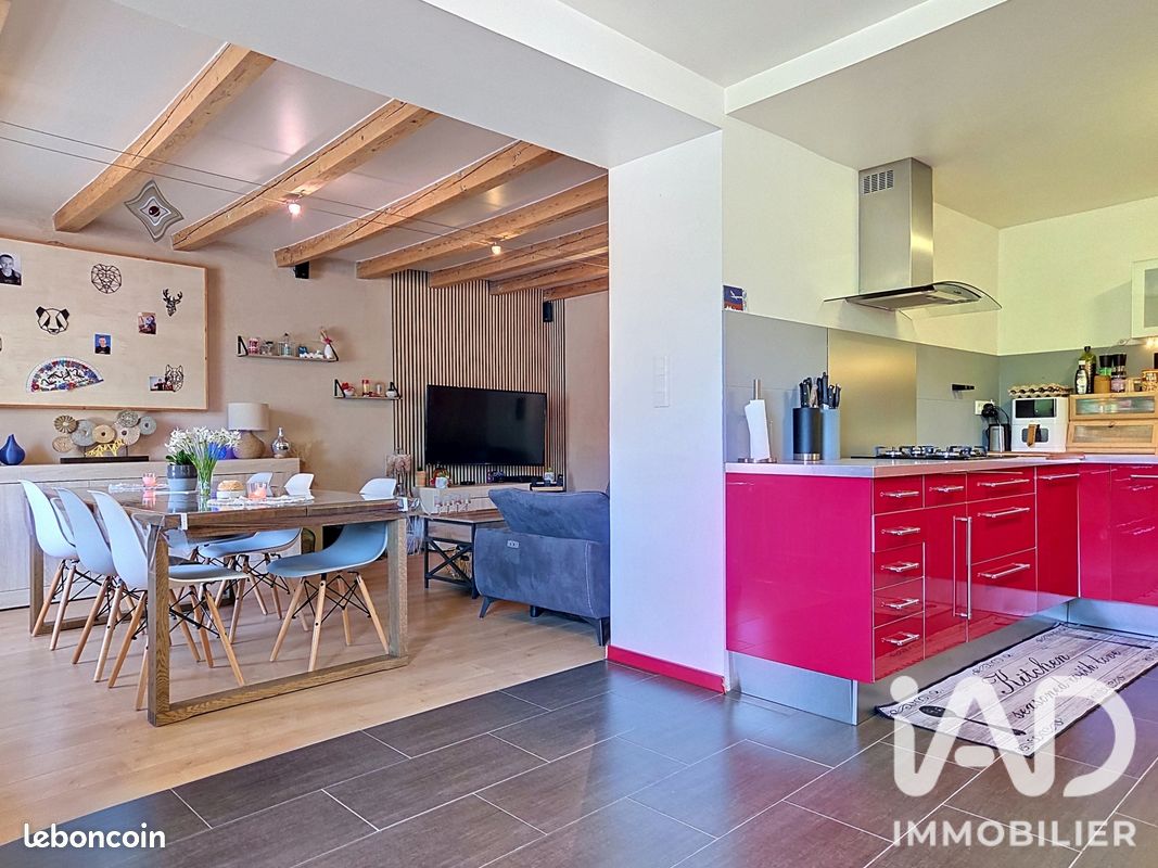 Maison 5 pièces 163 m² · à Bois-d'Amont · 163 m² · 360 000 €