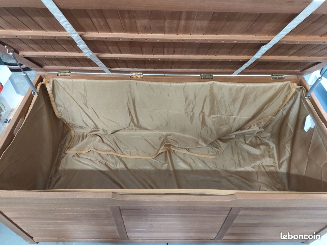 Coffre extérieur en bois (image 4)