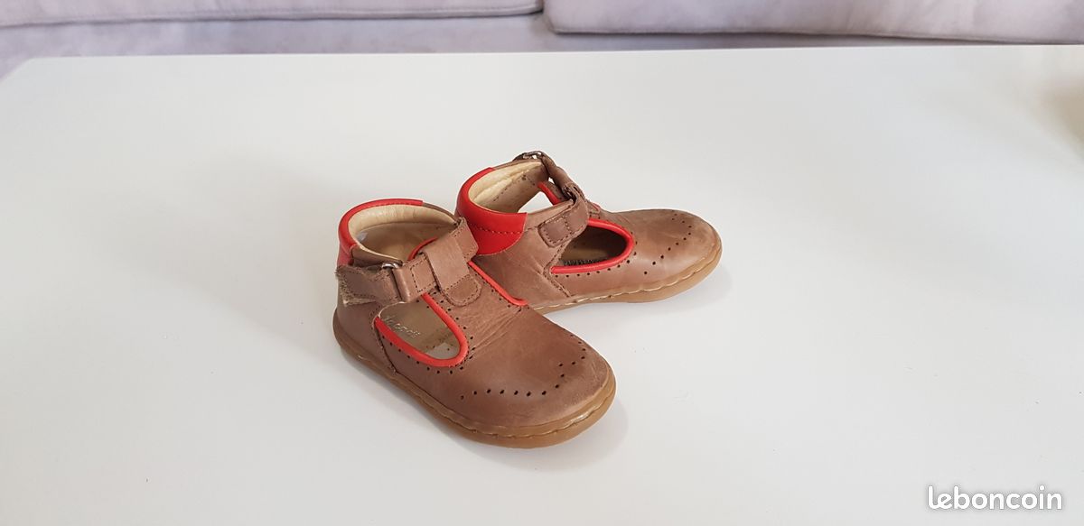 Chaussure Jacadi taille 20 (image 1)