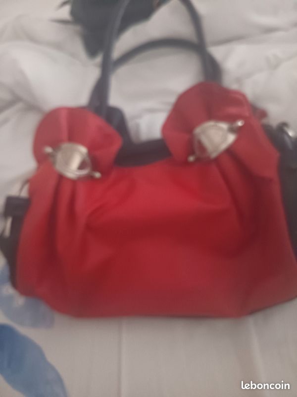 A vendre sac a main rouge (image 3)