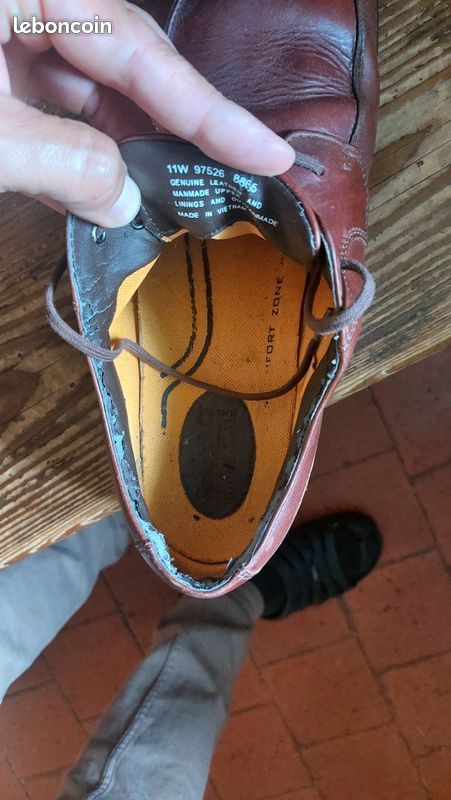 Paire de chaussures en cuir taille 46 TIMBERLAND waterproof (image 5)