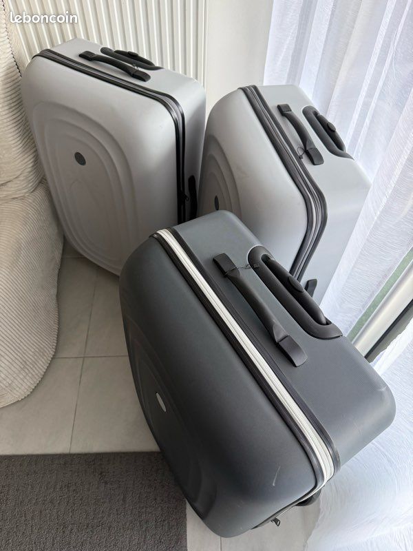 Lot 3 grosse valises soute 23kg (image 2)