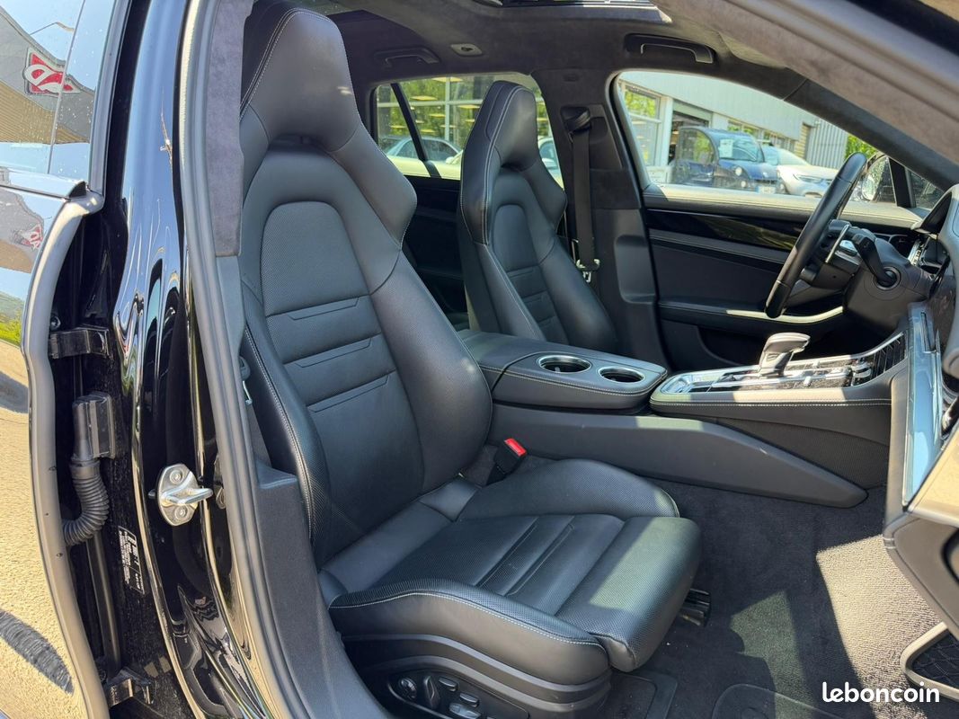 PORSCHE PANAMERA Turbo S V8 4.0 700 Hybrid Sport Turismo (image 11)
