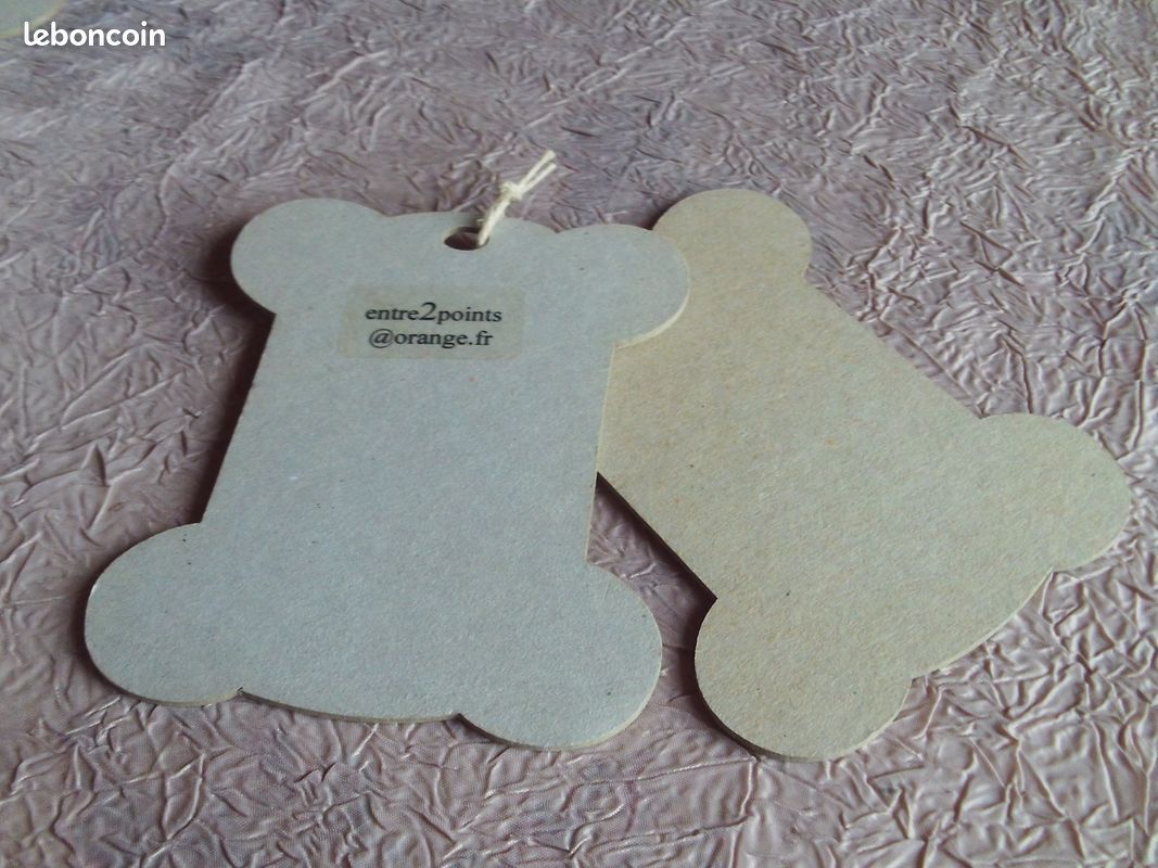 Double carton pour collage de broderie : 2 formes différentes (image 1)