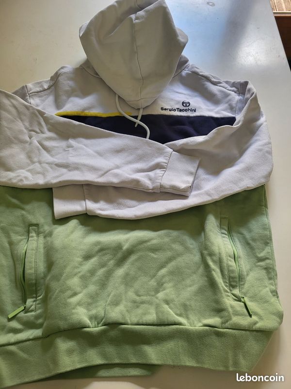 Sweat à capuche T. M (image 2)