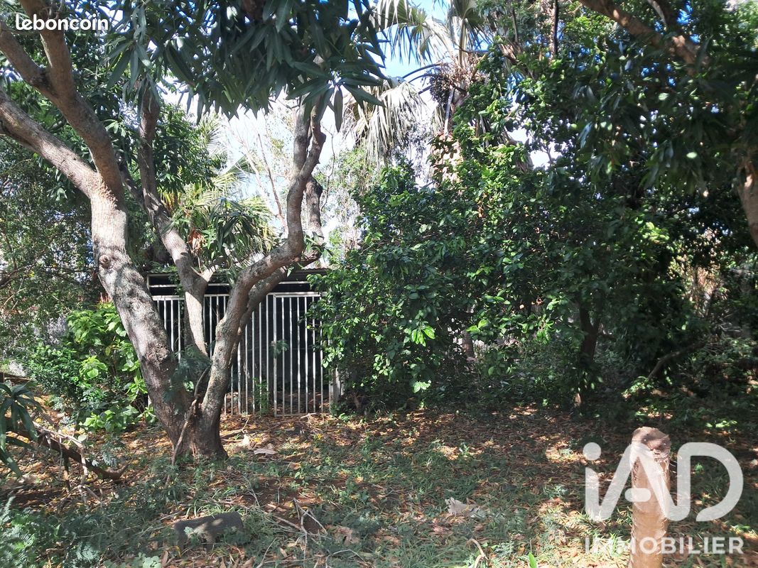 Terrain 550 m² · à Saint-Pierre · 550 m² · 229 000 €