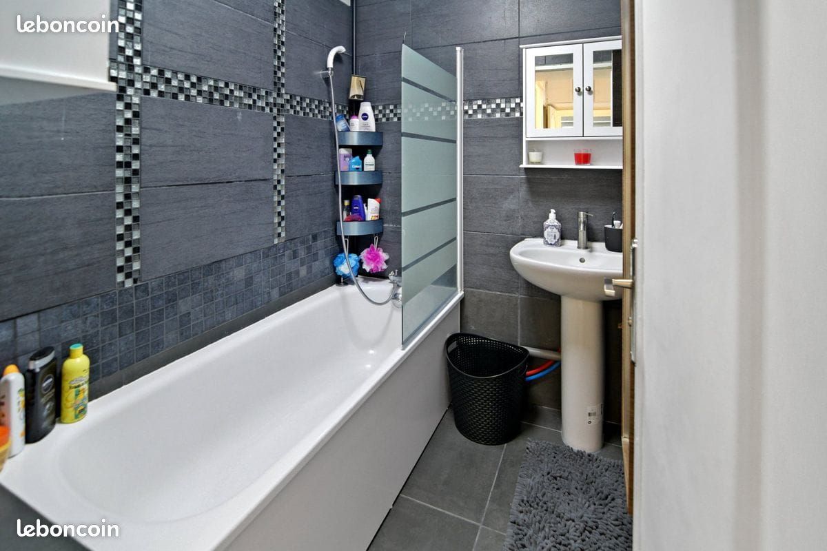 Appartement 1 pièce 12 m² · à Pontoise · 12 m² · 560 €/mois
