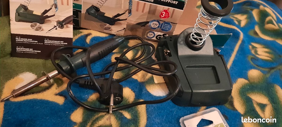Fer à souder avec ses accessoires (image 3)