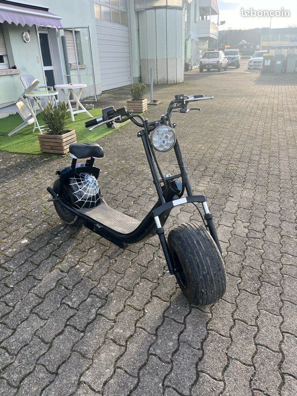 Trottinette électrique type Citycoco (image 1)