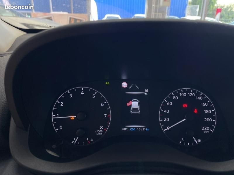 Toyota Yaris 120 VVT-i Dynamic Business 5p MC24 (image 16)