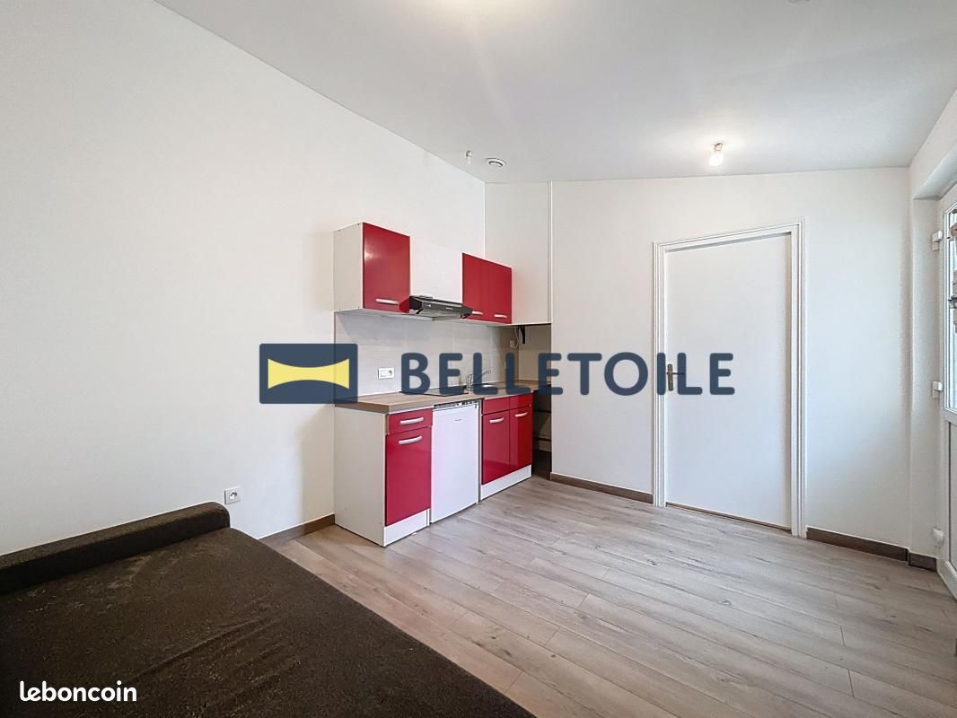 Appartement a louer - 1 pièce(s) - 15 m2 - Surfyn