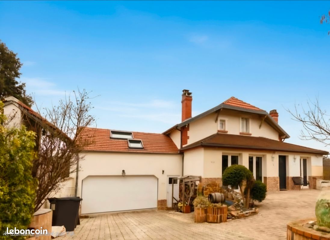 Maison 6 pièces 158 m² · à Vauréal · 158 m² · 445 000 €
