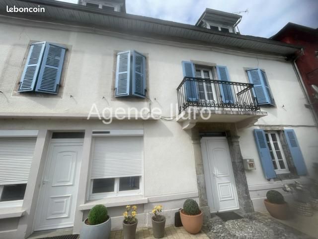 Maison 4 pièces 196 m² (image 1)