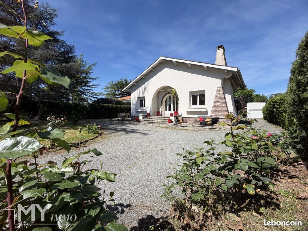 Maison 7 pièces 173 m² · à Pineuilh · 173 m² · 170 800 €