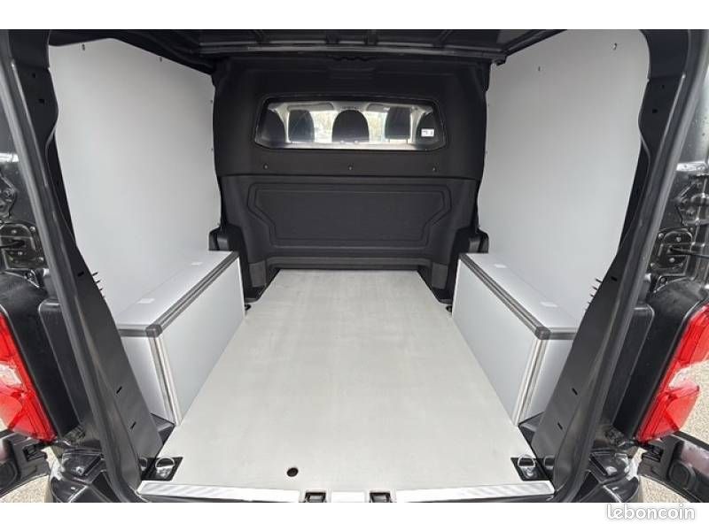 Peugeot Expert Cabine Approfondie FIXE M DIESEL 180 CH AUTOMATIQUE TECH EDITION (image 9)