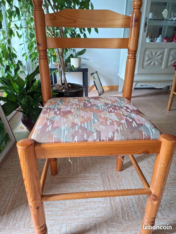Table et chaises en pin (image 3)