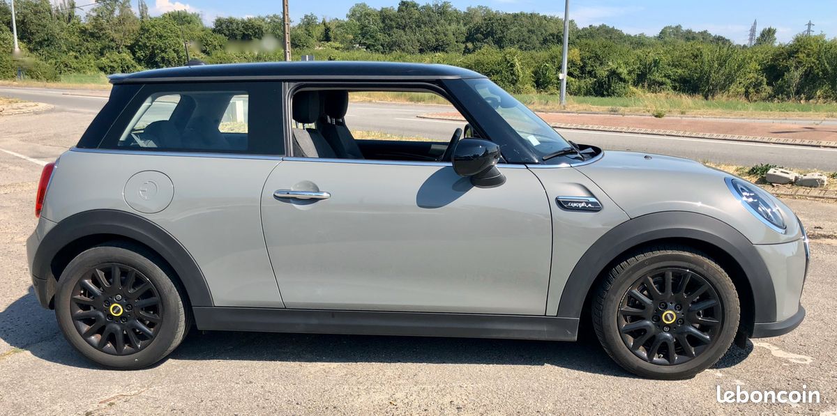 MINI COOPER SE PHASE 2 : 94ah edrive CAMDEN 100% ELECTRIQUE. TOIT OUVR. CAMERA AR. XENON. RADAR AV/AR. GPS. SIEGE CHAUFF ELECCTRIQ (image 2)