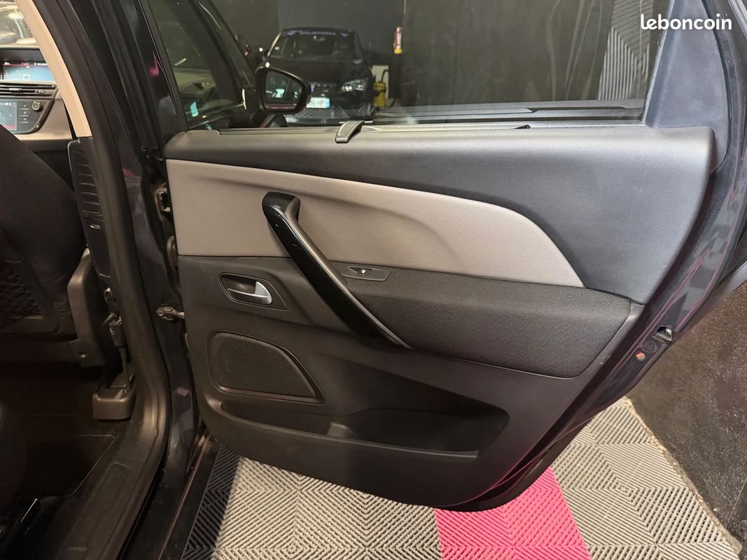 Citroën C4 SPACETOURER 1.6 BLUEHDI Feel (image 26)