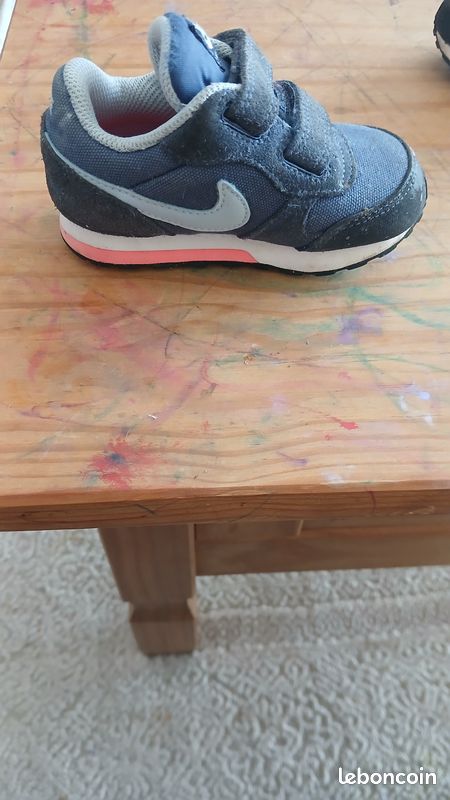 Basket NIKE ultra-confortable pointure 22 (image 2)