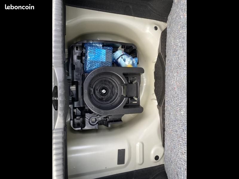 Citroen C3 1.2 PureTech 83ch S&S YOU (image 24)