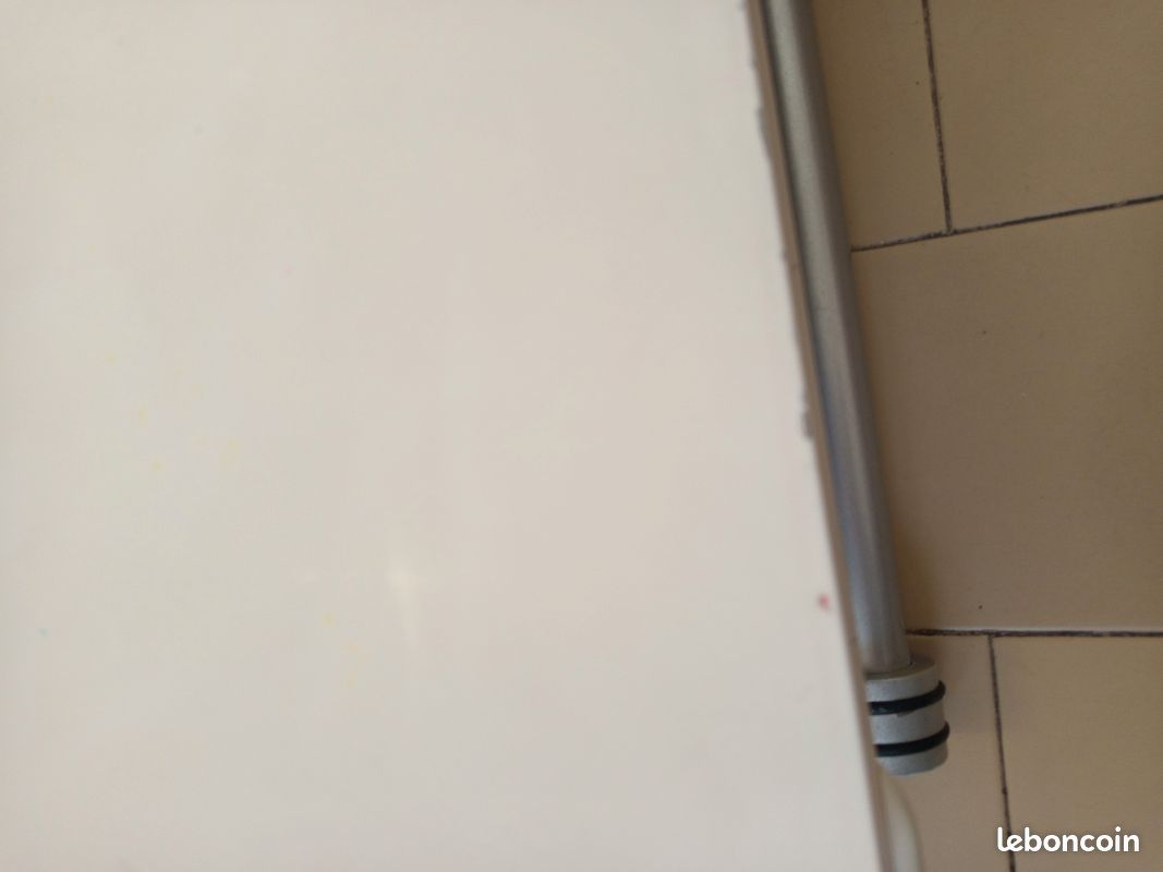 Table relevable (image 5)