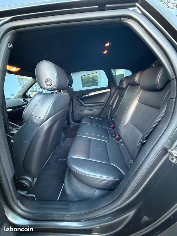AUDI RS3 Sportback 2.5 TFSI 340 Quattro S-Tronic (image 10)