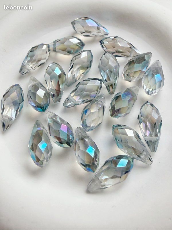20 perles en verre cristal en forme de goutte d'eau, 6x13 mm.8 (image 2)