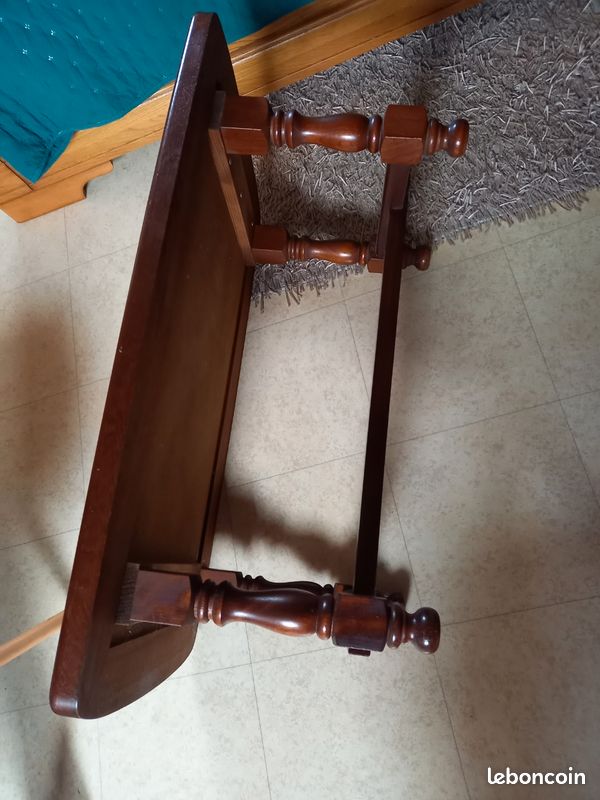 Table (image 2)