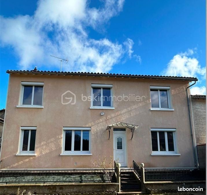 Maison 6 pièces 138 m² · à Lorigné · 138 m² · 99 000 €