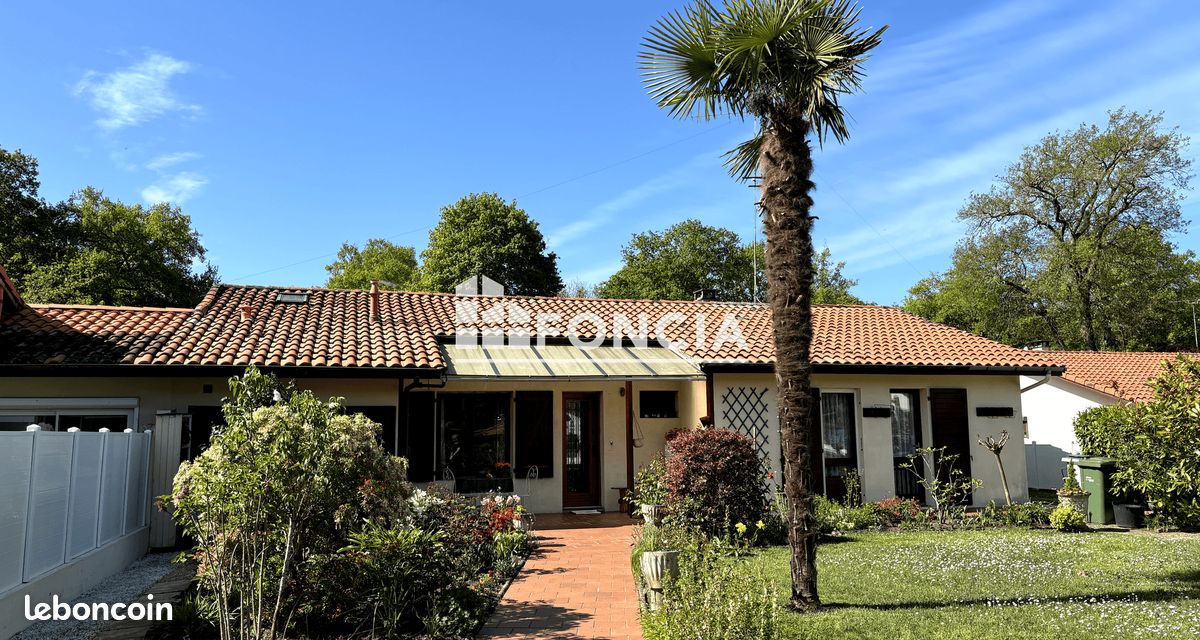 Maison 4 pièces 125 m² · à Saint-Pierre-du-Mont · 125 m² · 210 000 €