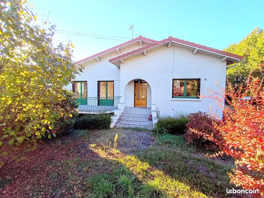 Maison 5 pièces 117 m² · à Saint-Galmier · 117 m² · 255 000 €