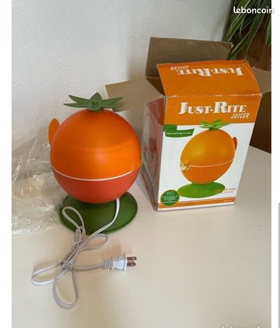 Presse-agrumes Vintage En Plastique Orange - Lot De 8, Occasion, Fonctionnel, Fabriqué En France, Pour Collection Ou Décoration