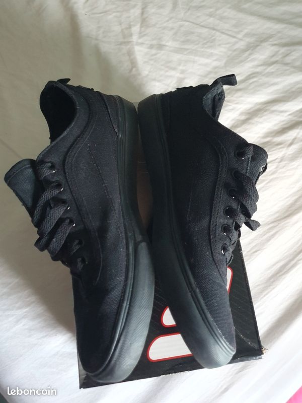 Fila Noir T 39 (image 2)
